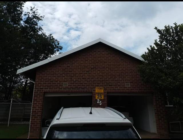 3 BEDROOM HOUSE FOR SALE IN DERSLEY